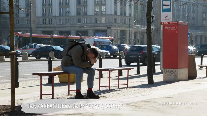 Miejska dżungla: Jak zareagujesz na płaczącą osobę?