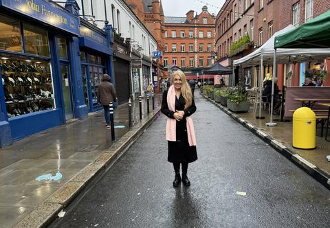 O tym deptaku śpiewał Ed Sheeran, a Bono z U2 dawał tam występ. Co przyciąga muzyków do Grafton Street?