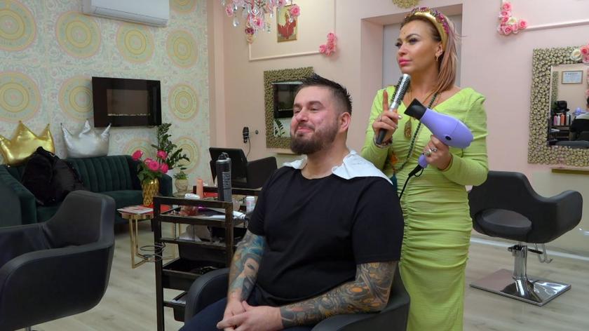 Podsłuchane u fryzjera: Kto lepiej kieruje - kobiety czy mężczyźni?